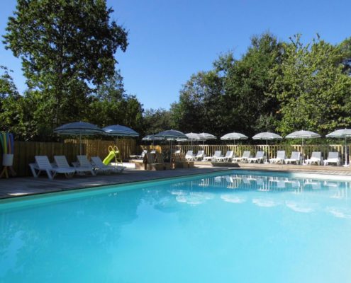 Castelwood Dordogne pool