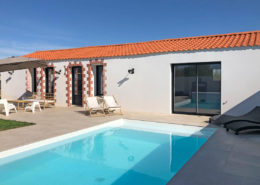 Villa for 8 near the beach, with private heated pool