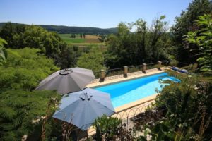 La Petit Baronnie gite Dordogne pool