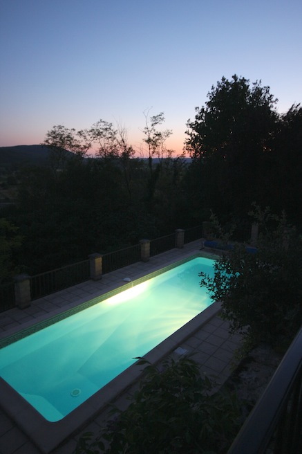 La Petit Baronnie gite Dordogne pool night