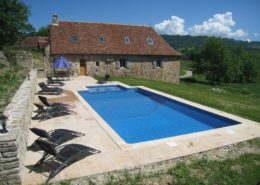 Fleuret Holidays Les Noyers gite Dordogne outdoor pool