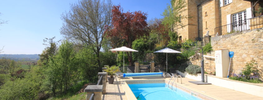 Dordogne villa outdoor pool