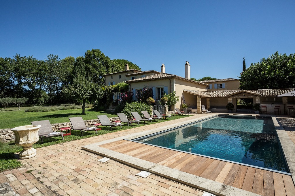 large family villa provence